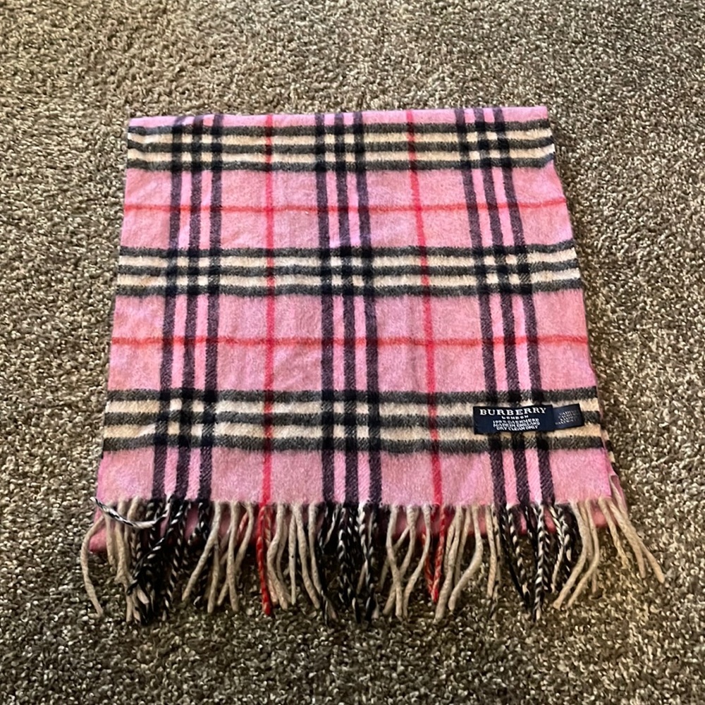 Cashmere beautiful pink plaid scarf.